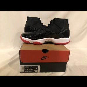 Jordan 11 Retro Playoffs Bred (2019)